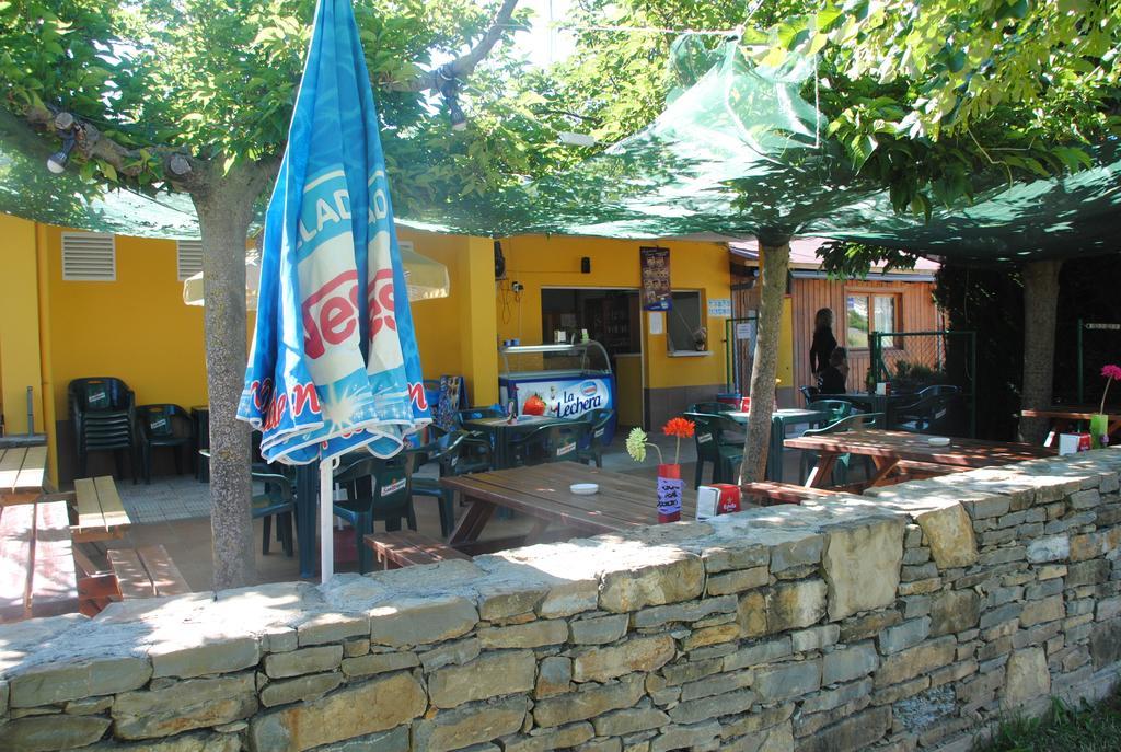 Camping Organya Hotel Bagian luar foto